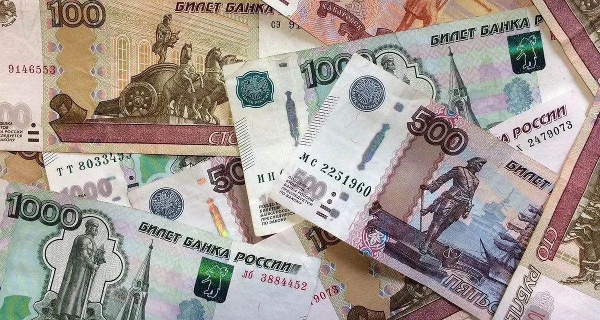 Ветераны труда в Приморье получают 1 402 рубля и компенсацию половины проезда